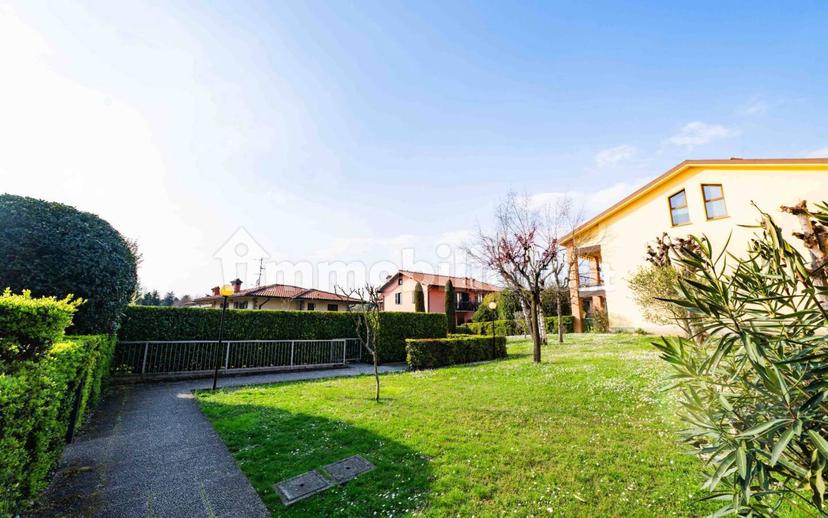 Villa a schiera via degli Albani, Centro, Mozzo — foto 45 di 75