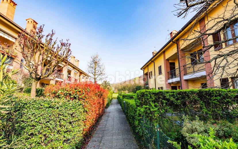 Villa a schiera via degli Albani, Centro, Mozzo — foto 74 di 75