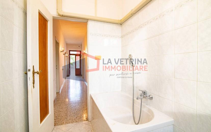Villa unifamiliare via Torino 7, Vallone, Pavia — foto 22 di 40
