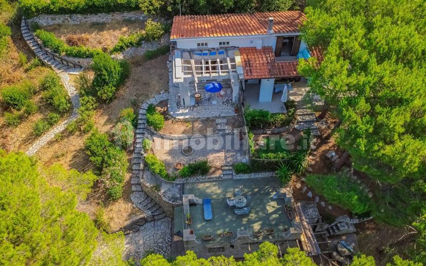 Villa a schiera via Segagnana, Campo nell'Elba