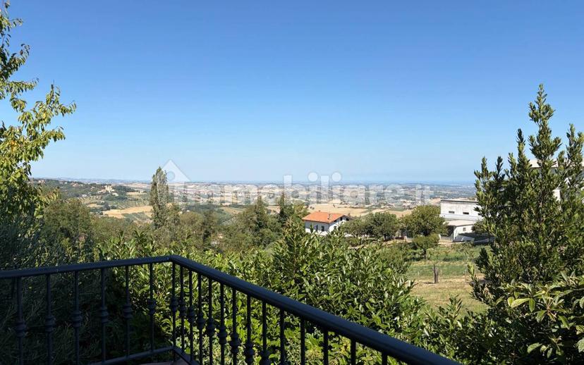Villa unifamiliare via Tufi, Centro, Gemmano — foto 18 di 47