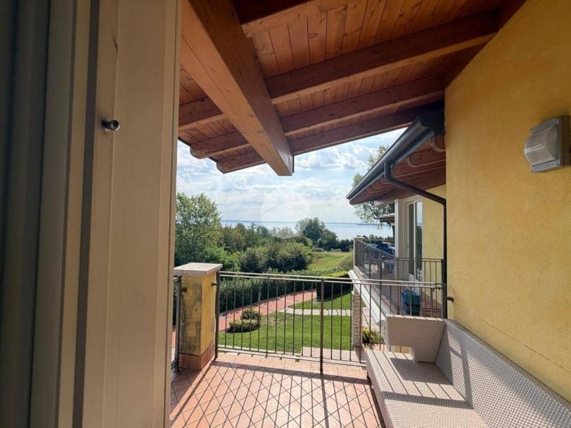 Bilocale via Giovanni Pascoli 18, Montinelle, Manerba del Garda — foto 3 di 21