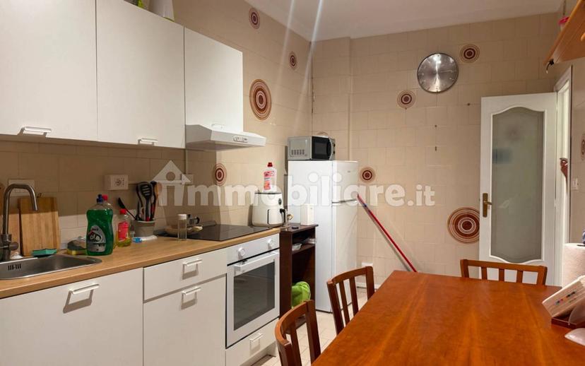 Stanza singola viale Quinto Orazio Flacco, Bari — foto 7 di 9