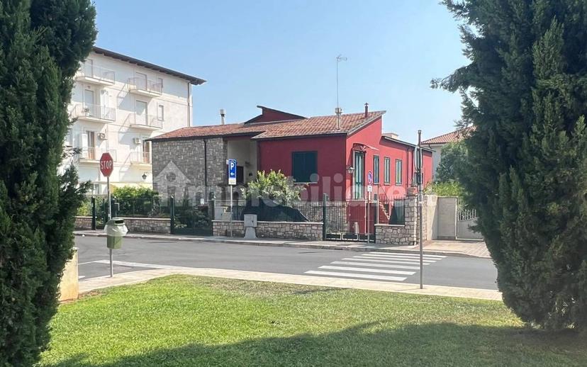Villa bifamiliare via Antonio Gramsci 21, Centro, Fondi — foto 19 di 22
