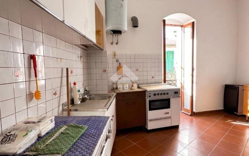 Rustico via Monsignor Vincenzo Bracco 20, Piani, Torrazza, Imperia — foto 4 di 29