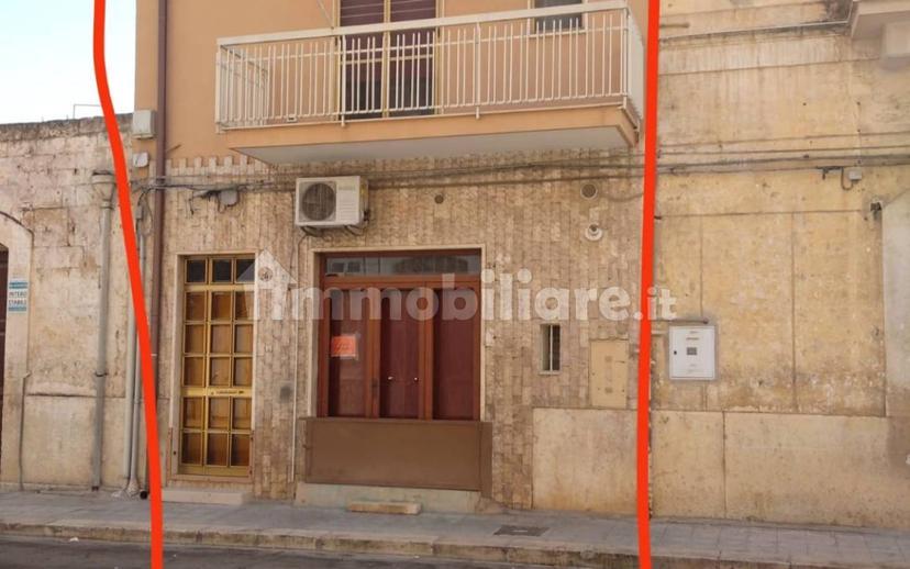 Terratetto unifamiliare via Alcide De Gasperi 26, Centro, Canosa di Puglia — foto 2 di 2