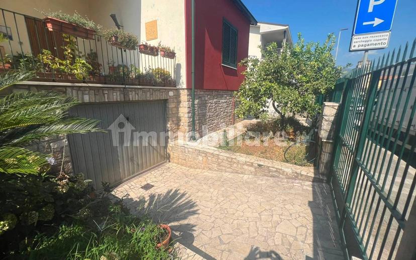 Villa bifamiliare via Antonio Gramsci 21, Centro, Fondi — foto 6 di 22
