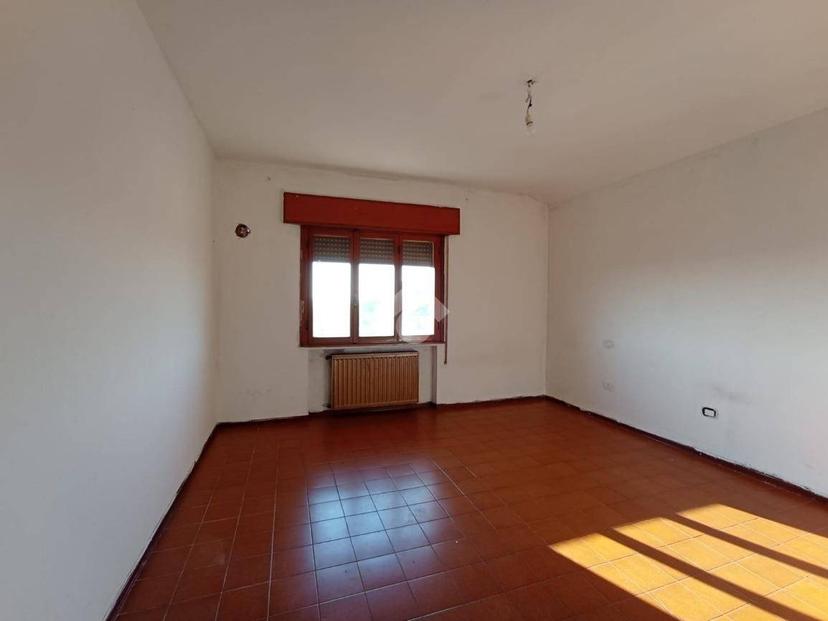 Trilocale via Ceresara 519, Centro, Solesino