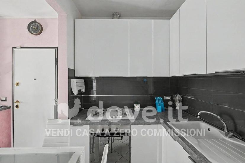 Trilocale via Zoni 47, Centro, Lavena Ponte Tresa — foto 5 di 39