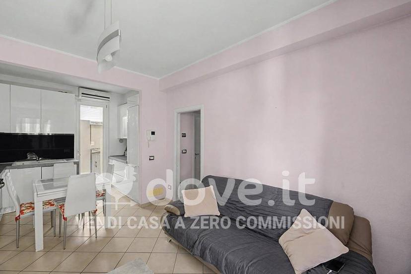 Trilocale via Zoni 47, Centro, Lavena Ponte Tresa — foto 9 di 39