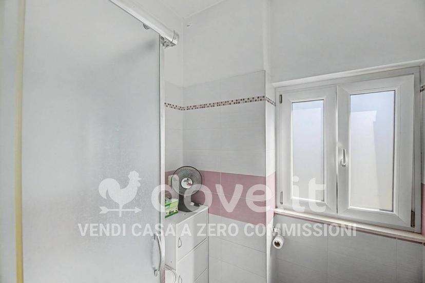 Trilocale via Zoni 47, Centro, Lavena Ponte Tresa — foto 32 di 39