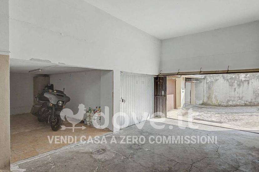 Trilocale via Zoni 47, Centro, Lavena Ponte Tresa — foto 30 di 39