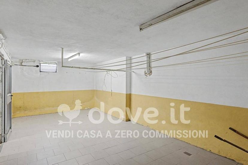 Trilocale via Zoni 47, Centro, Lavena Ponte Tresa — foto 22 di 39