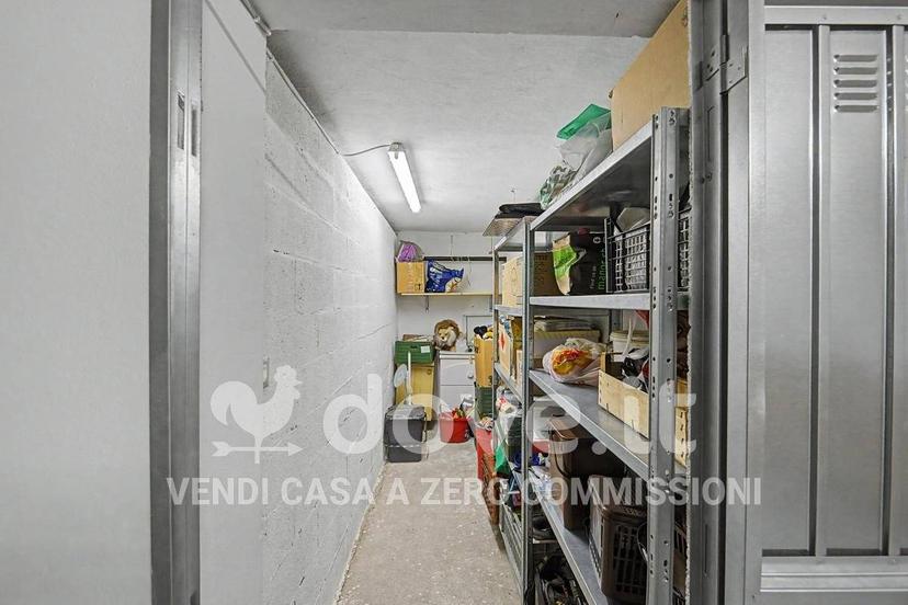 Trilocale via Zoni 47, Centro, Lavena Ponte Tresa — foto 3 di 39