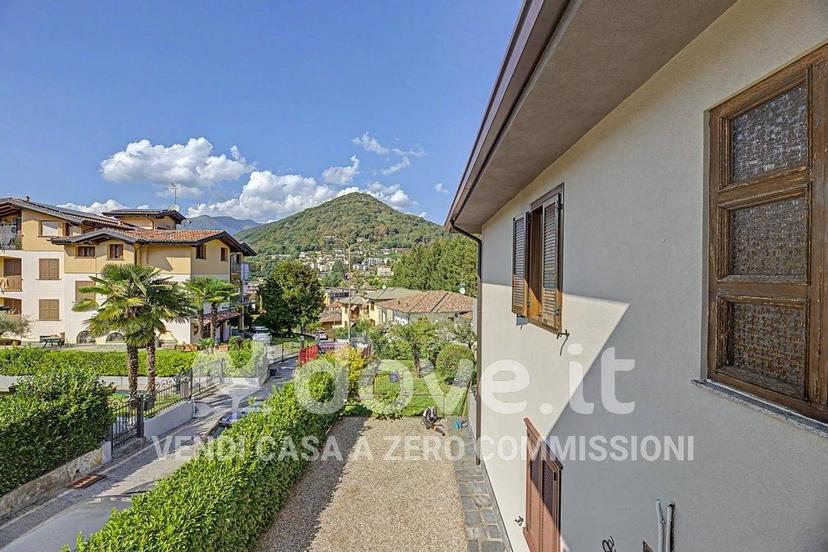 Trilocale via Zoni 47, Centro, Lavena Ponte Tresa — foto 14 di 39