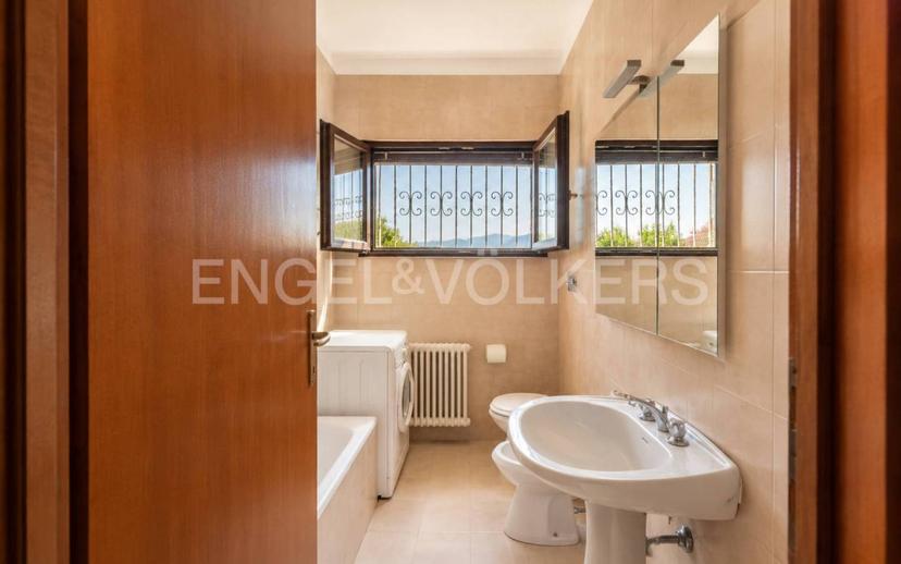 Trilocale via Romeo Rivolta 2, Centro, Porto Valtravaglia — foto 18 di 20
