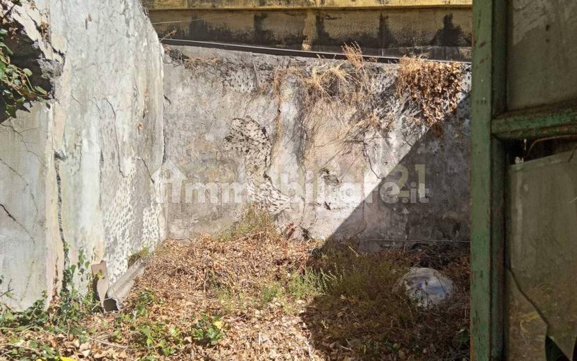 Rustico via Maugeri 12, Valverde — foto 18 di 37