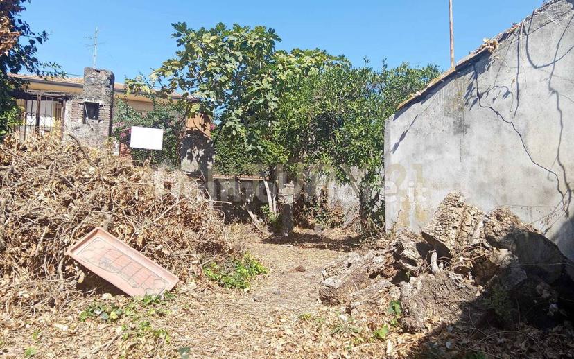 Rustico via Maugeri 12, Valverde — foto 5 di 37