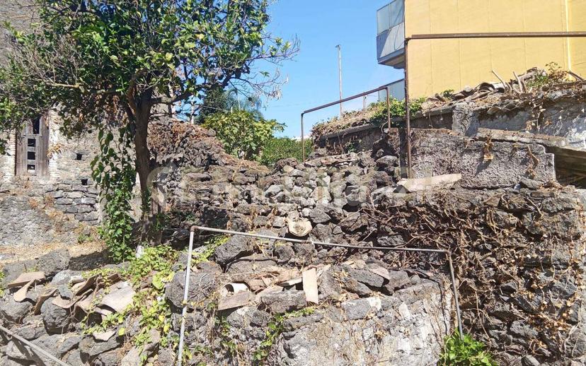 Rustico via Maugeri 12, Valverde — foto 7 di 37