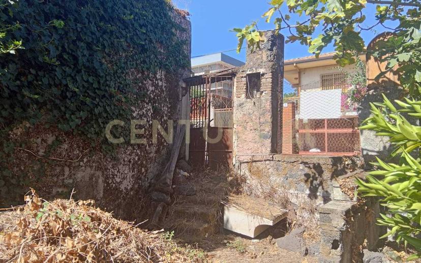 Rustico via Maugeri 12, Valverde — foto 23 di 37