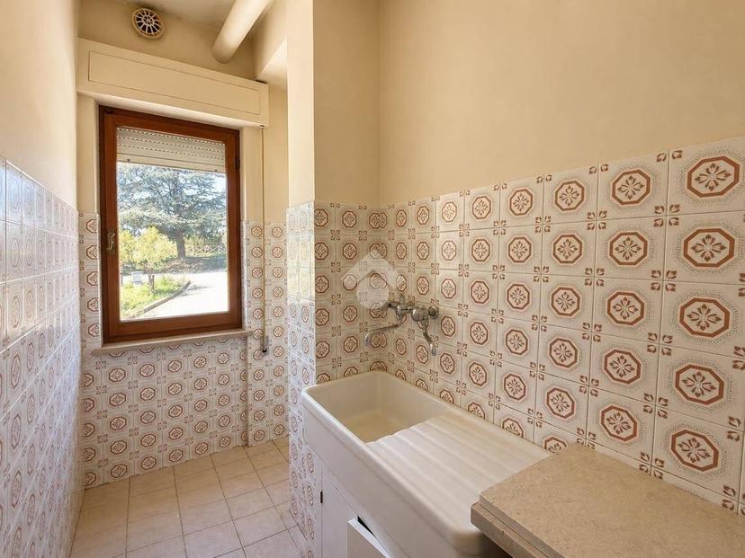 Quadrilocale via U. Tupini 14, Ripaberarda, Castignano — foto 6 di 34