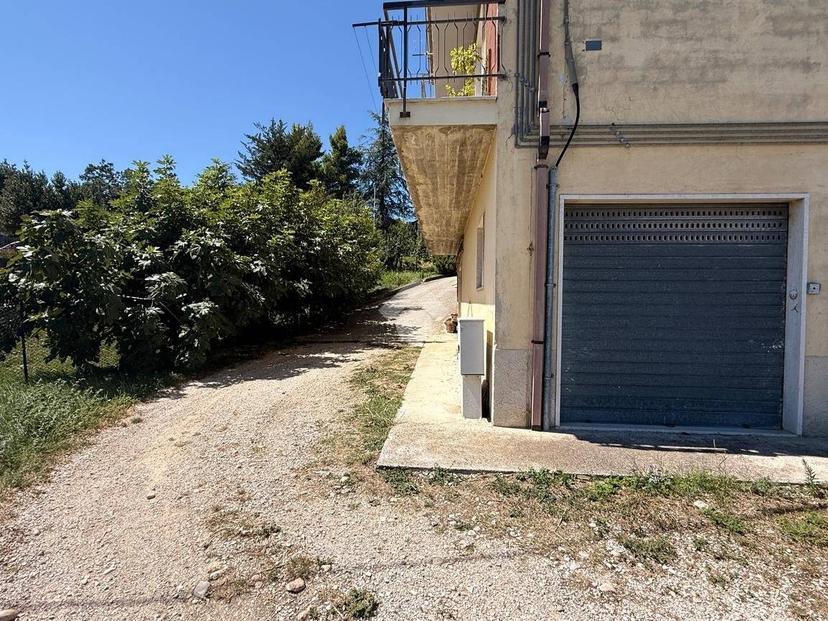 Quadrilocale via U. Tupini 14, Ripaberarda, Castignano — foto 17 di 34