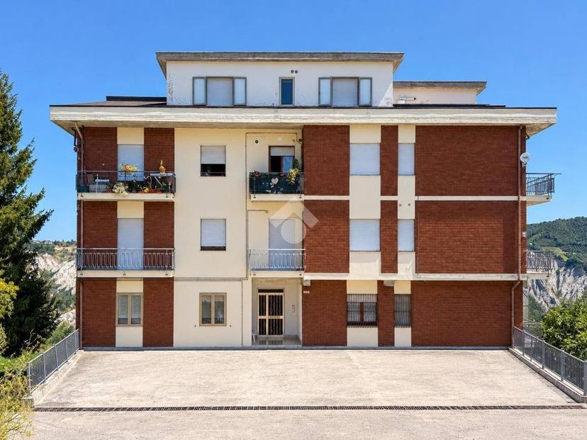 Quadrilocale via U. Tupini 14, Ripaberarda, Castignano — foto 26 di 34
