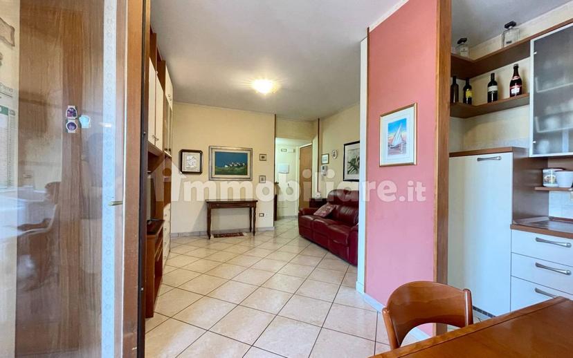 Trilocale via Lombardia 23, Centro, Grottammare — foto 13 di 15
