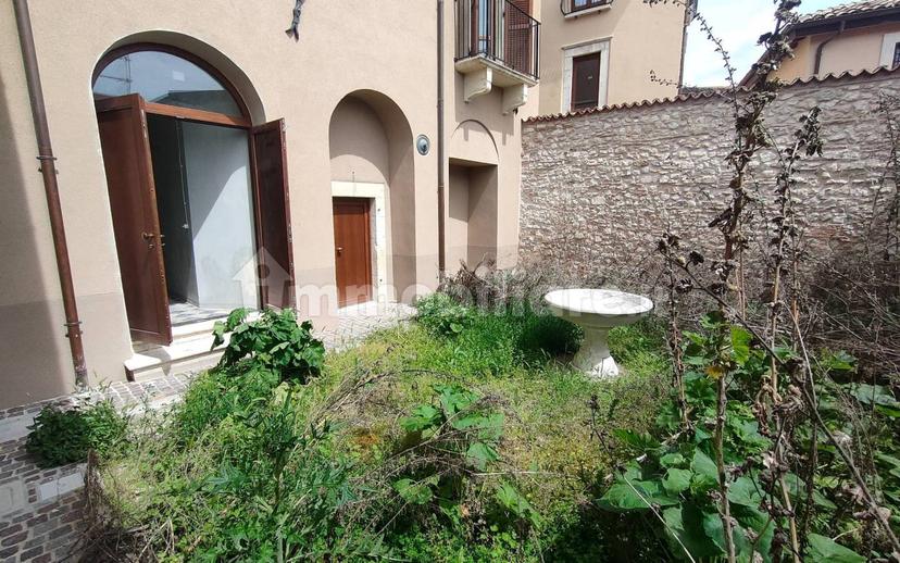 Quadrilocale ottimo stato, secondo piano, Villa Comunale, L'Aquila — foto 57 di 68