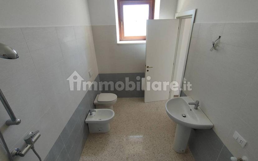 Quadrilocale ottimo stato, secondo piano, Villa Comunale, L'Aquila — foto 36 di 68