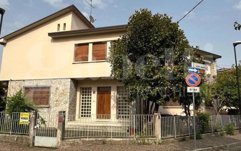 Terratetto unifamiliare via Xxv Aprile, 9, Centro, Riolo Terme — foto 16 di 18