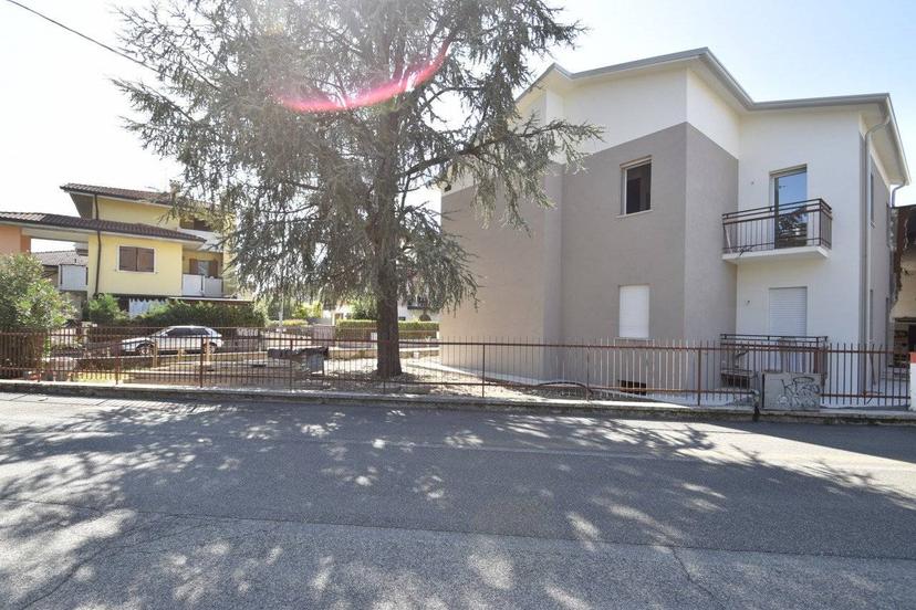 Quadrilocale via biancardin, Bussolengo