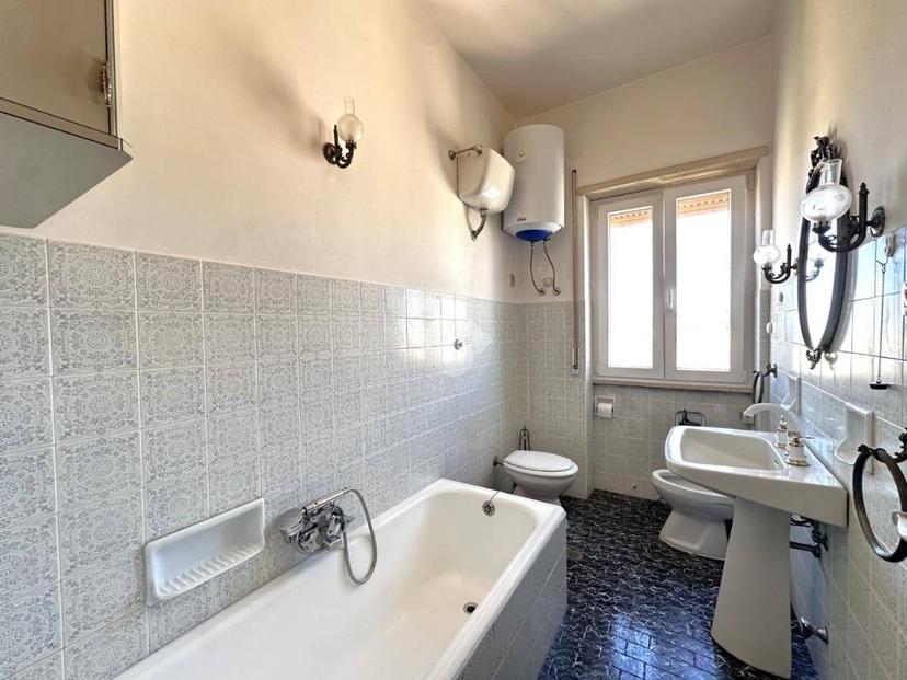 Quadrilocale via Monte Bianco 103, Murialdo - Cappuccini, Viterbo — foto 6 di 13