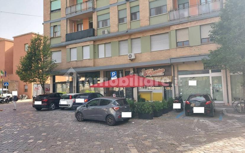Quadrilocale piazzale 1 Maggio, Centro Storico, Pesaro — foto 33 di 35