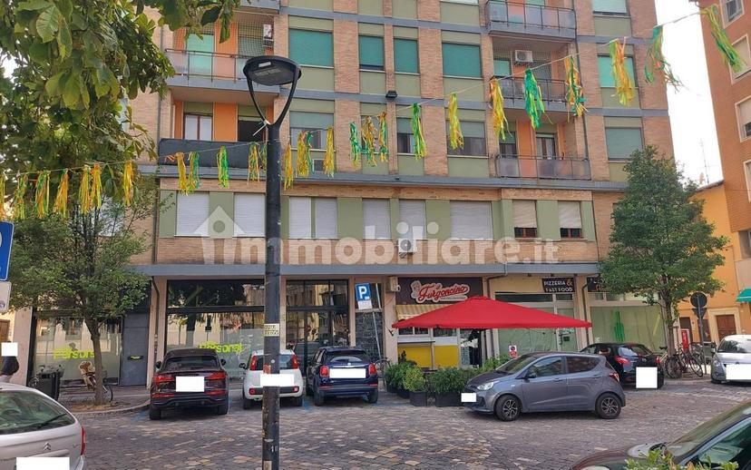 Quadrilocale piazzale 1 Maggio, Centro Storico, Pesaro — foto 31 di 35