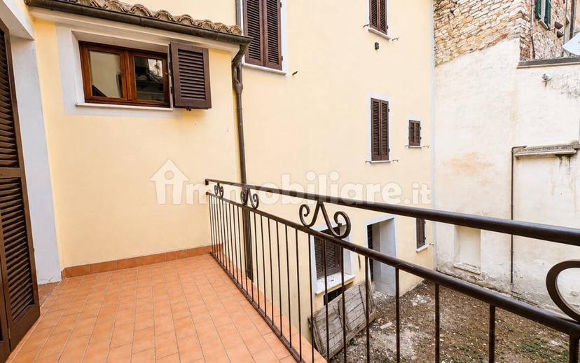 Quadrilocale via Ippolito Borghesi, Centro, Sigillo — foto 7 di 38