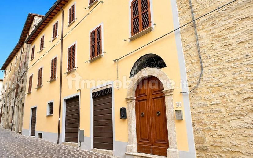 Quadrilocale via Ippolito Borghesi, Centro, Sigillo — foto 35 di 38