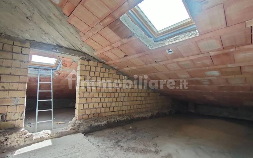 Quadrilocale ottimo stato, secondo piano, Villa Comunale, L'Aquila — foto 10 di 68