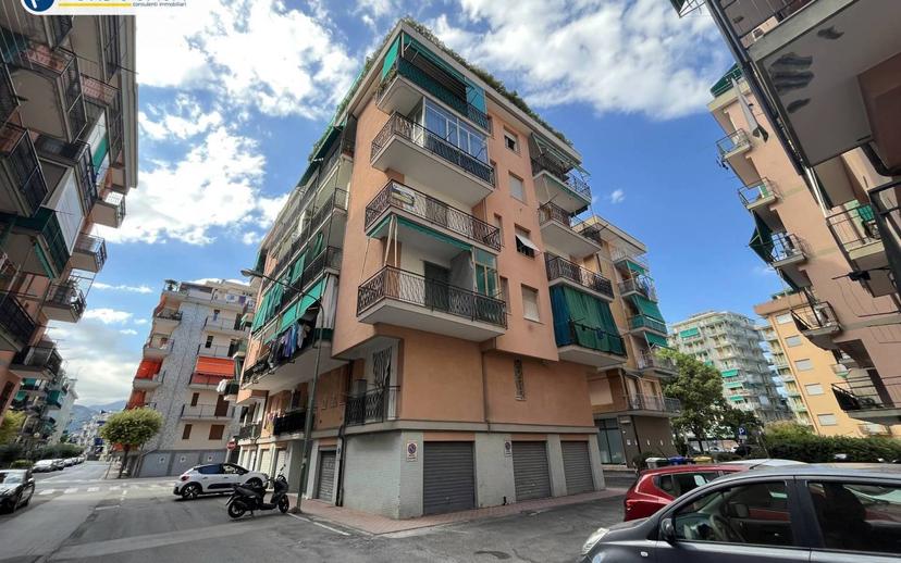 Quadrilocale via Sorrento 2, Borghetto Santo Spirito — foto 8 di 28