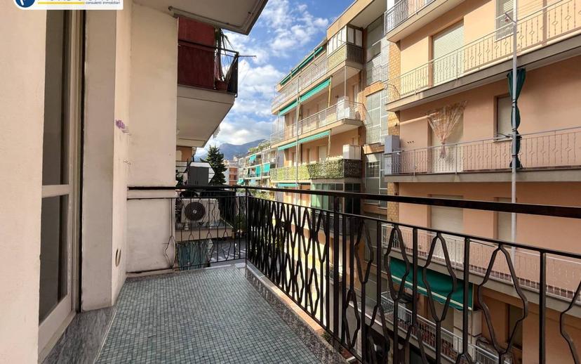 Quadrilocale via Sorrento 2, Borghetto Santo Spirito — foto 16 di 28