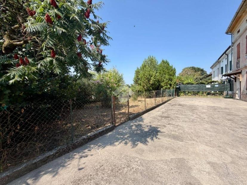 Rustico via Giorgio La Pira 6, Luzzara — foto 12 di 26