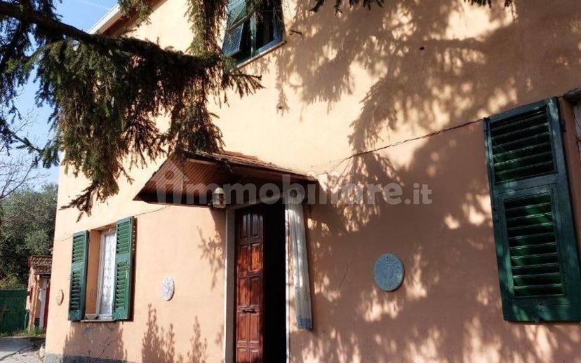 Villa unifamiliare salita della Chiappa 6, Molassana, Genova — foto 2 di 14