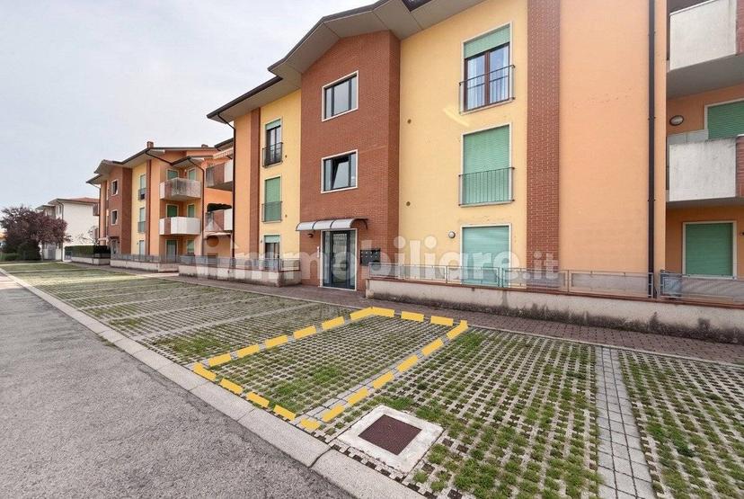 Trilocale via Friuli, 24, Centro, Thiene — foto 4 di 24