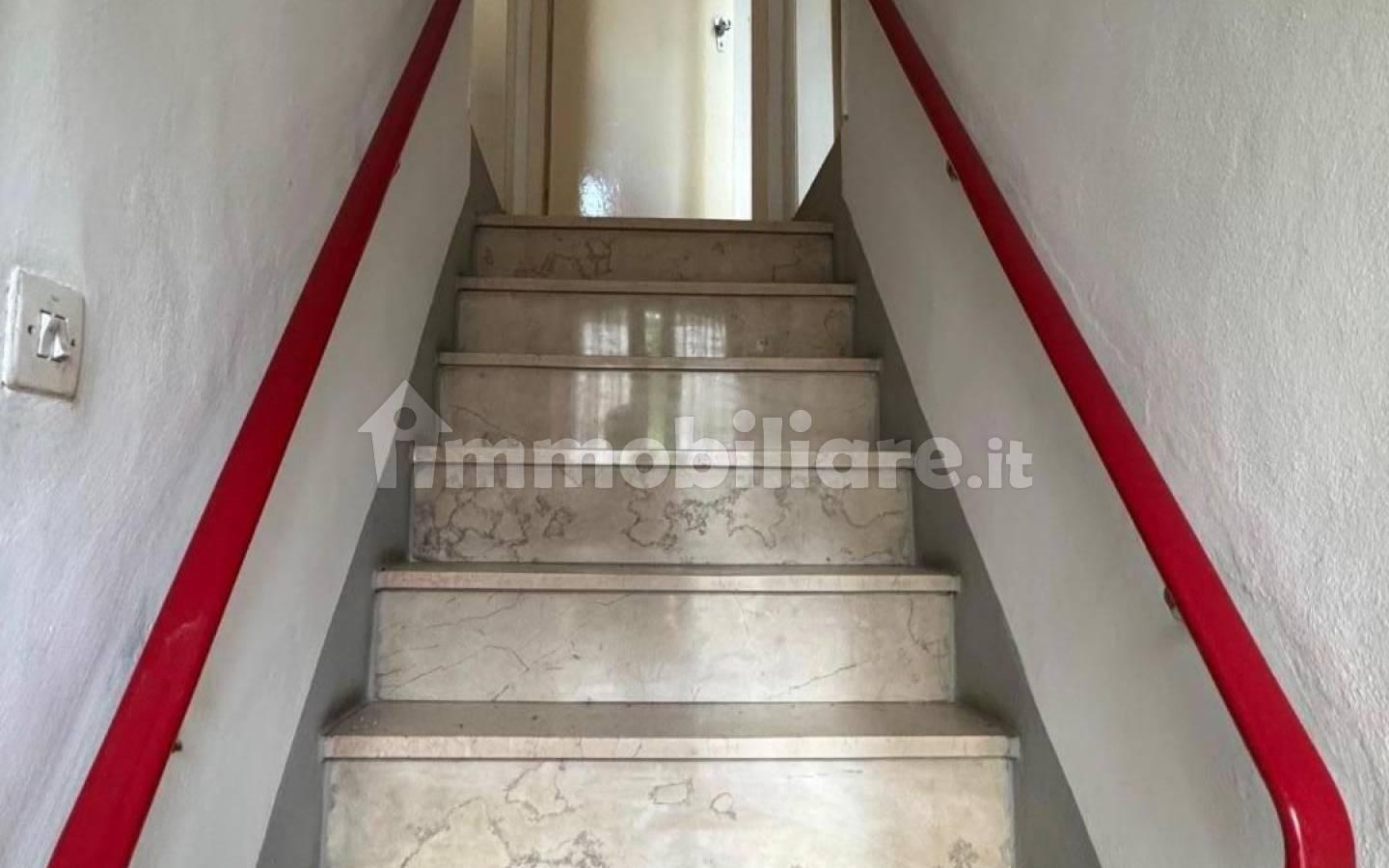 Villa a schiera 5 locali, da ristrutturare, Larciano