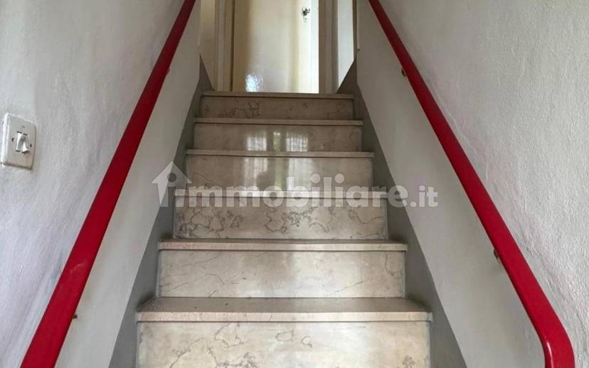 Villa a schiera 5 locali, da ristrutturare, Larciano