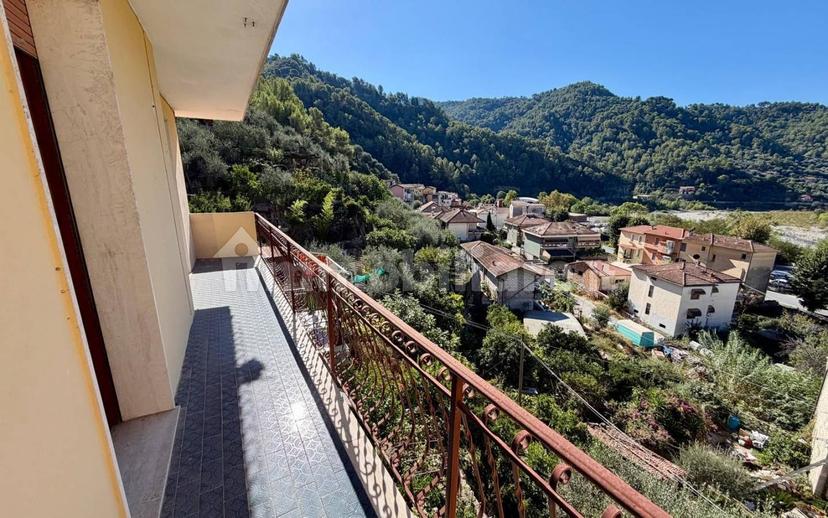 Quadrilocale da ristrutturare, primo piano, Trucco, Verrandi, Porra, Ventimiglia — foto 15 di 16