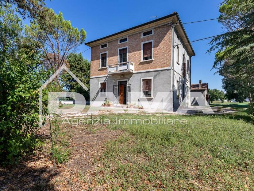 Terratetto unifamiliare 335 m², buono stato, Villanova, Forlì — foto 13 di 47