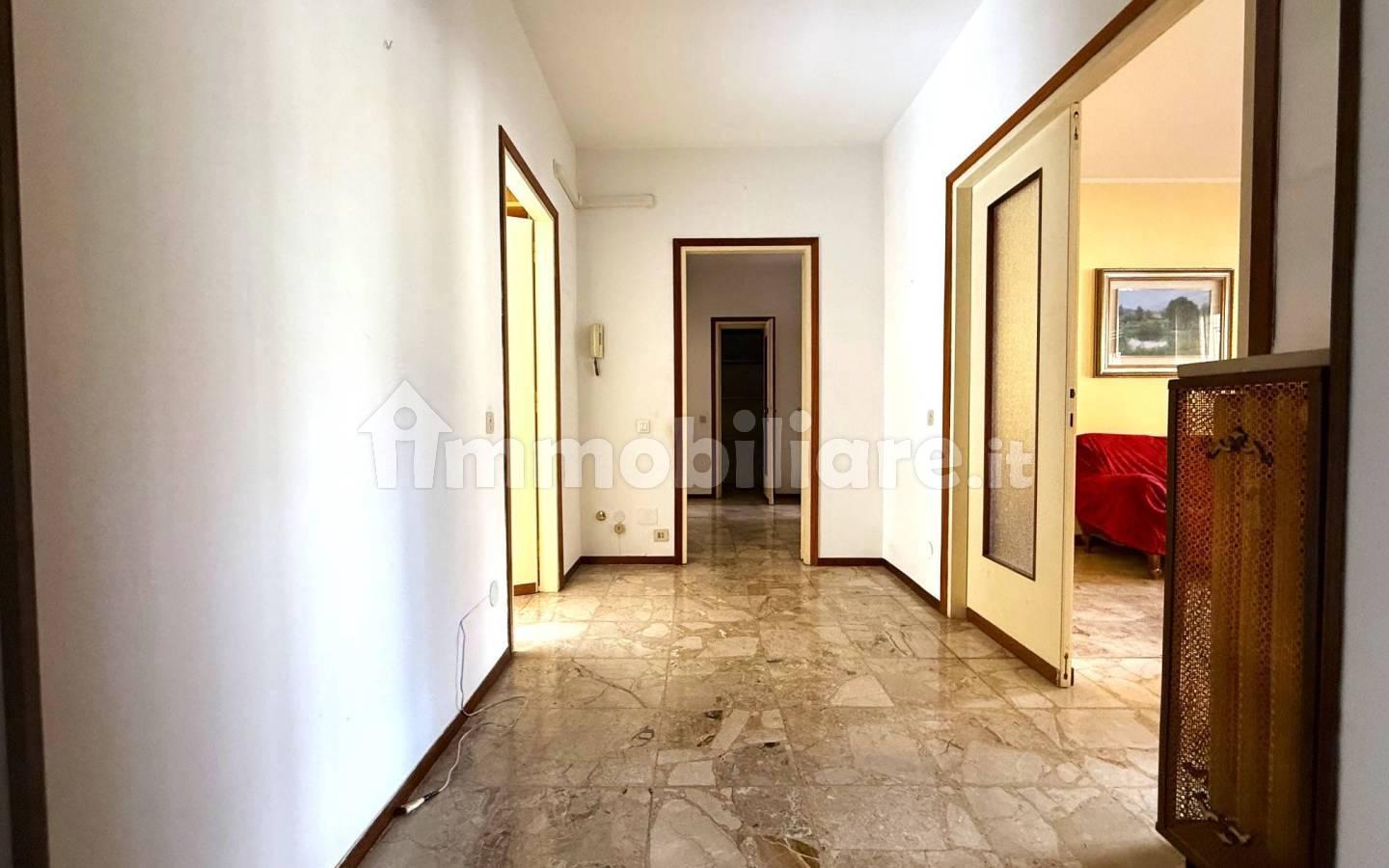 Quadrilocale buono stato, piano rialzato, San Paolo, Novara