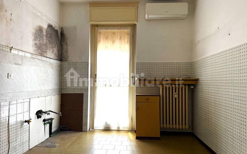Quadrilocale buono stato, piano rialzato, San Paolo, Novara — foto 12 di 29