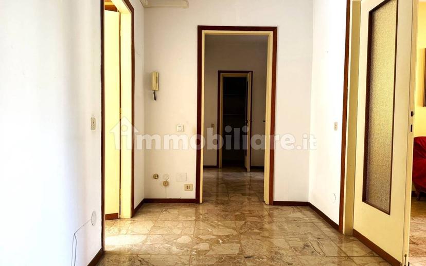 Quadrilocale buono stato, piano rialzato, San Paolo, Novara — foto 2 di 29